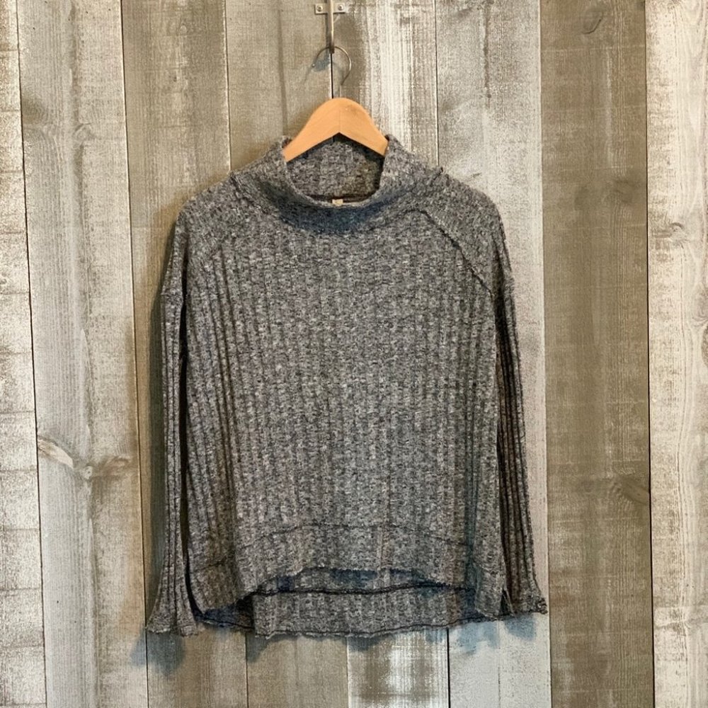 {Free People} High-Low Hem top